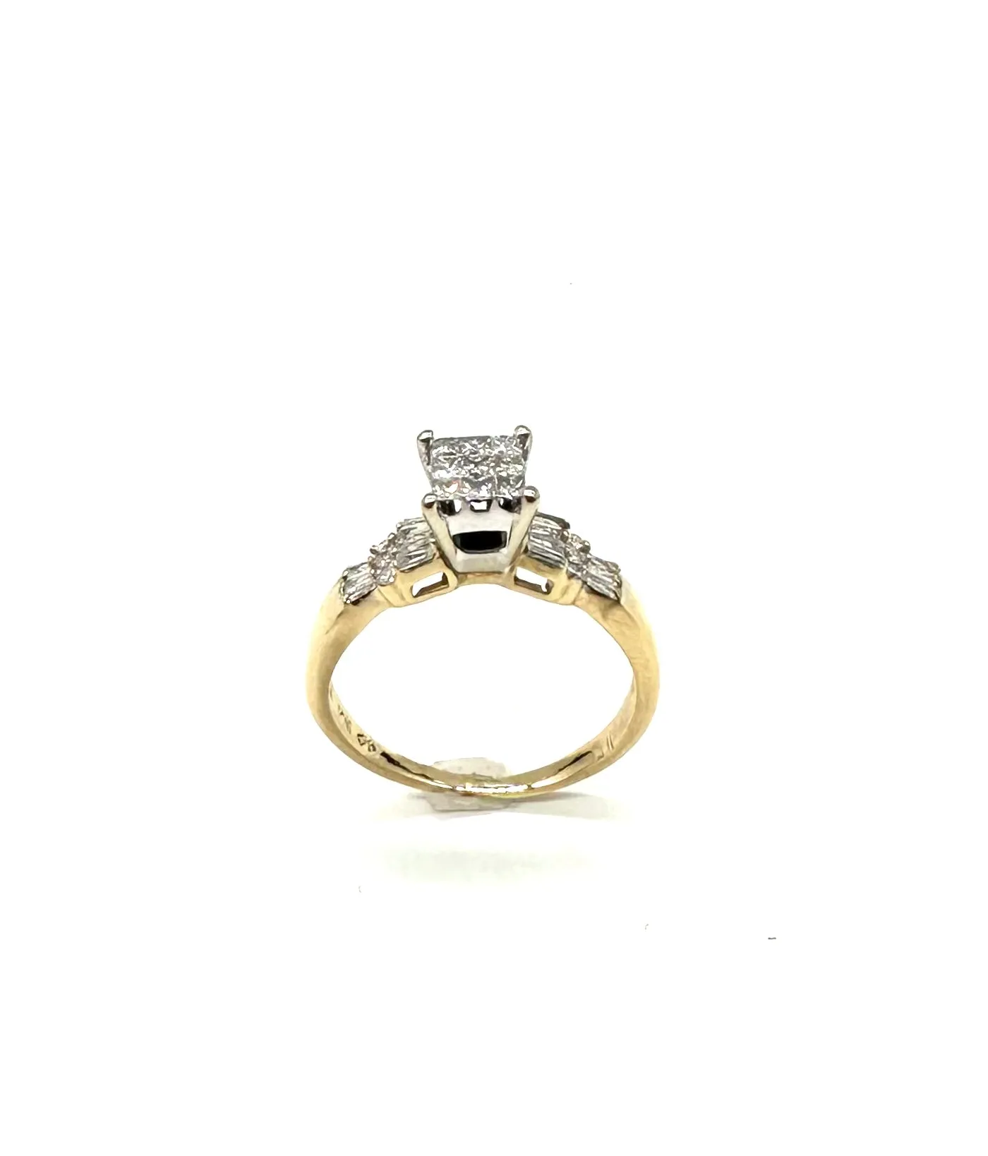 1/2 Ctw Square Invisible Set Diamond Ring