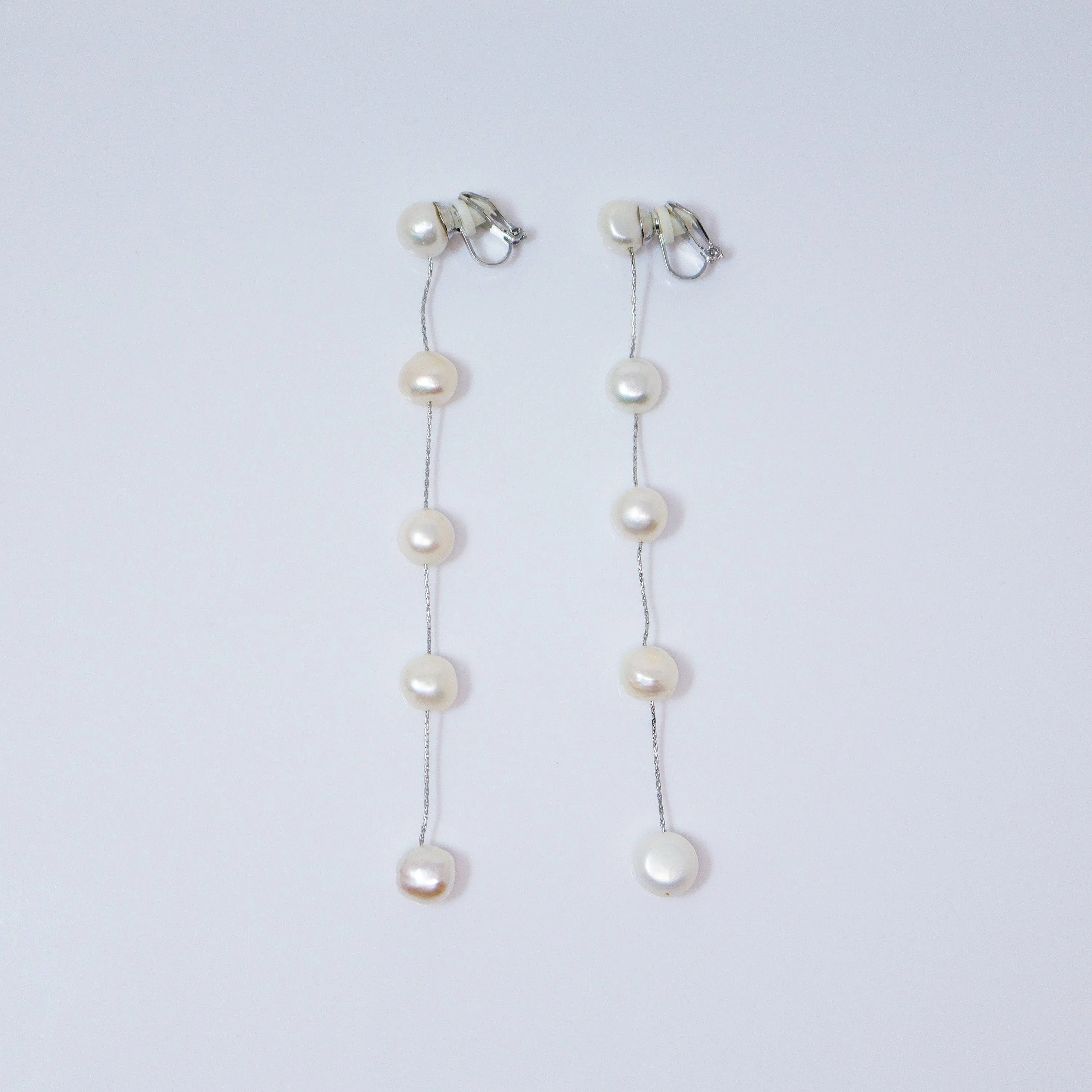 14k Gold 5 Freshwater Cultured pearl Bezel Earrings, Long Bridal Jewelry, Sterling Silver Pearl Bridal Earrings, Statement Earrings.