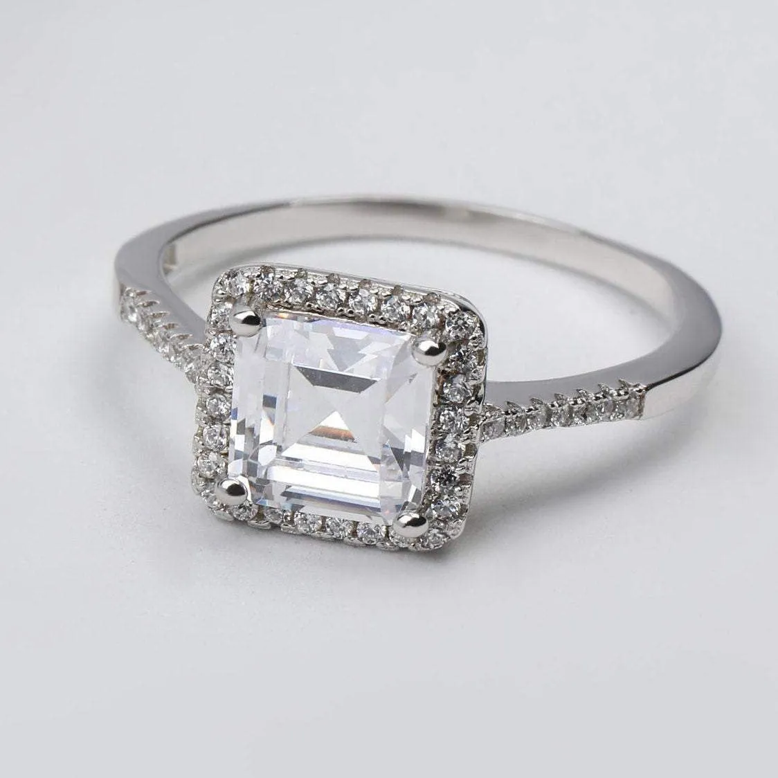 1.5 carat Emerald cut Engagement Ring,Halo Diamond Engagement Ring