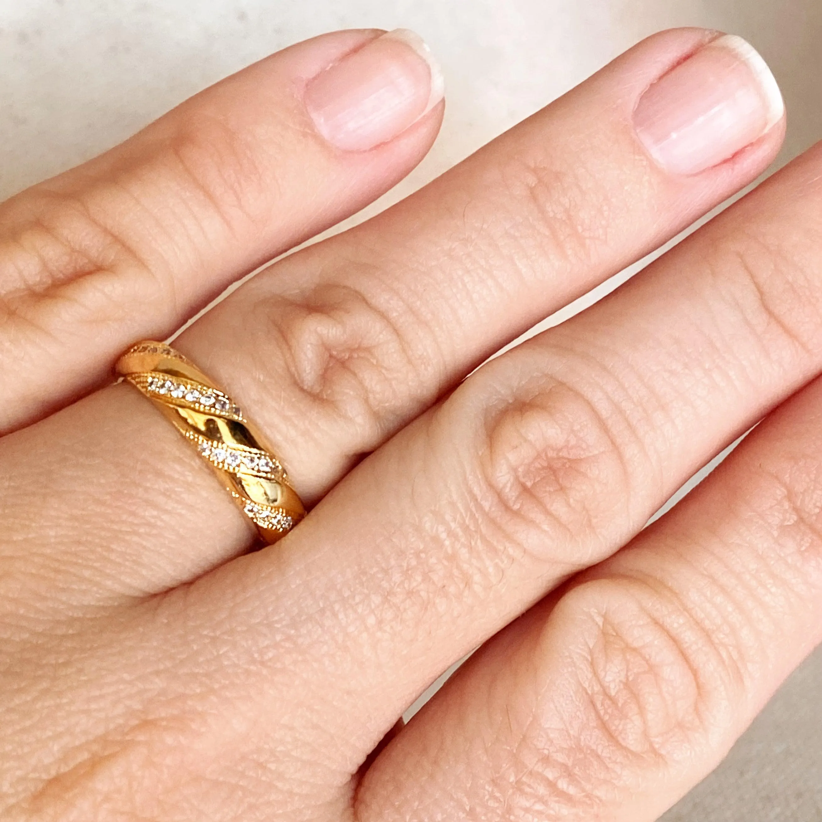 18k Gold Filled Ribbon Band Ring CZ