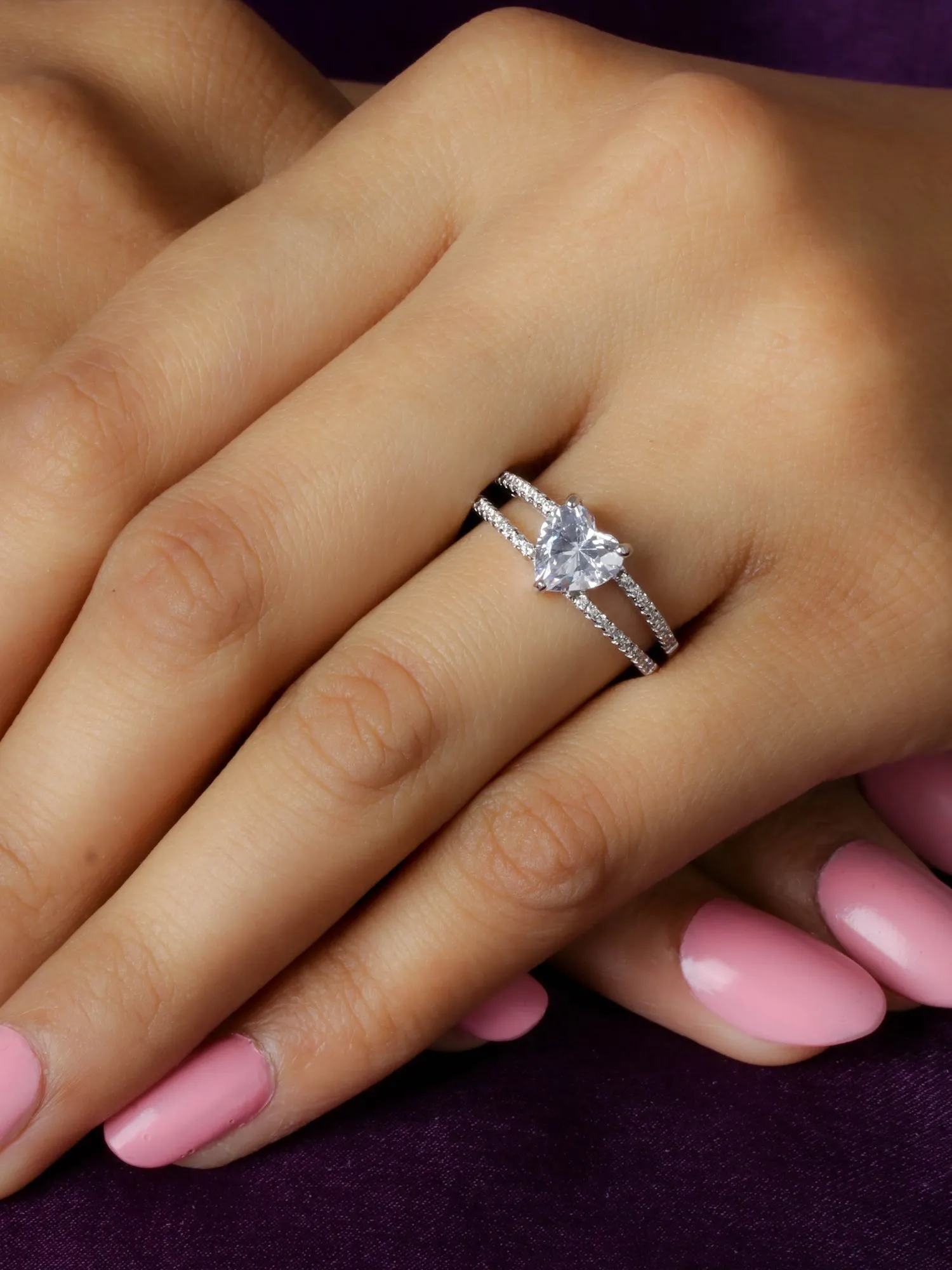 4 Carat Heart Ring For Women In Silver