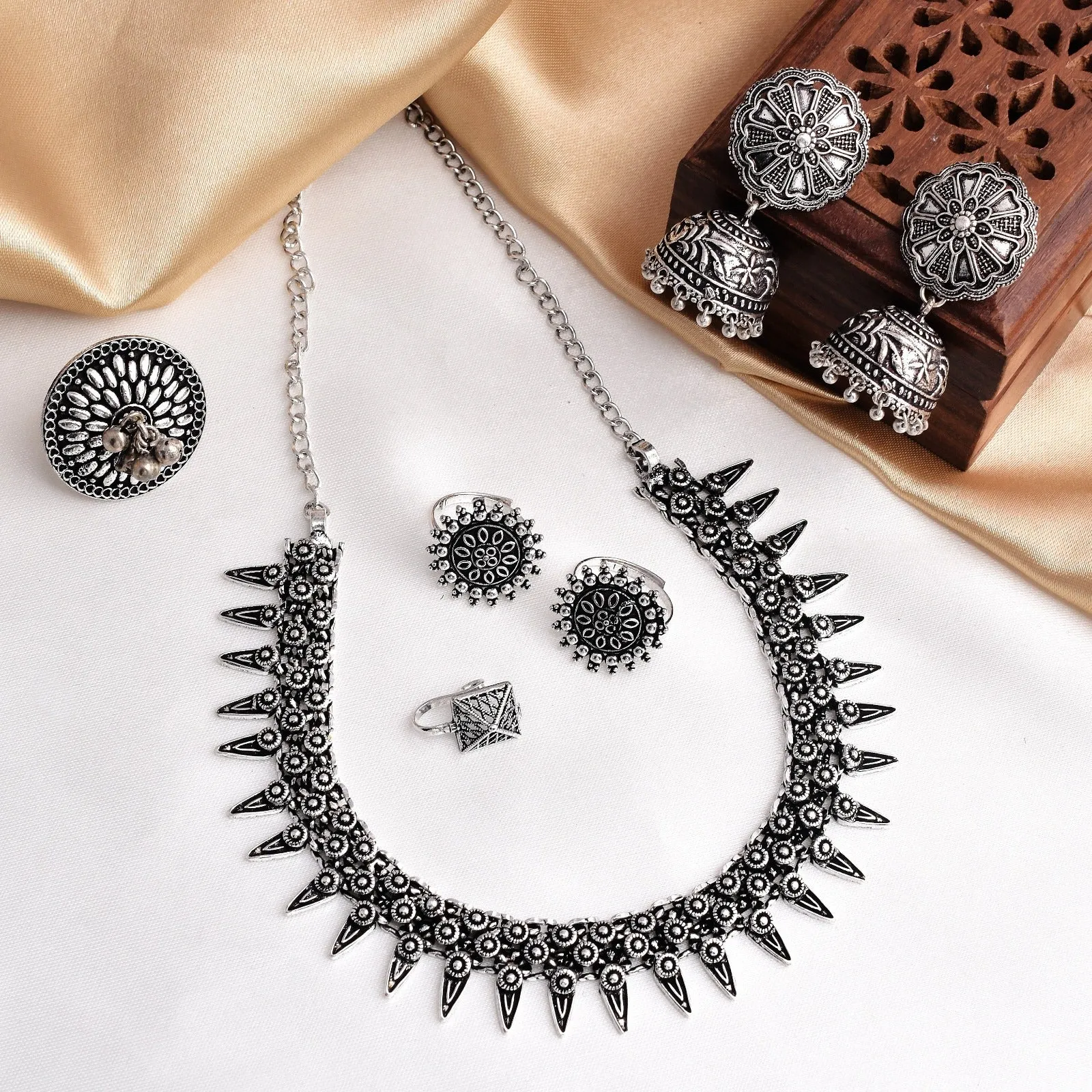 Anchal Kolhlapuri Necklace Set