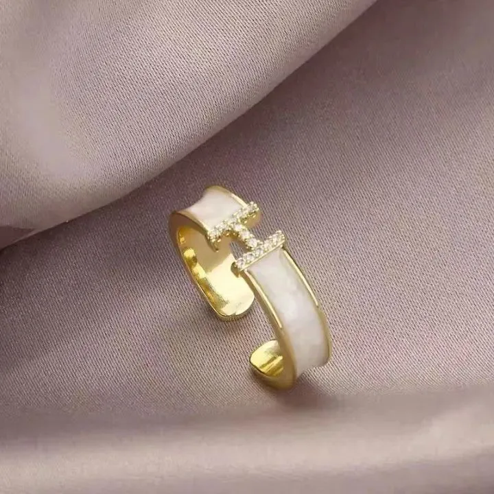 Fashion Jewelry Shop Letter H Letter Ring -S4924338