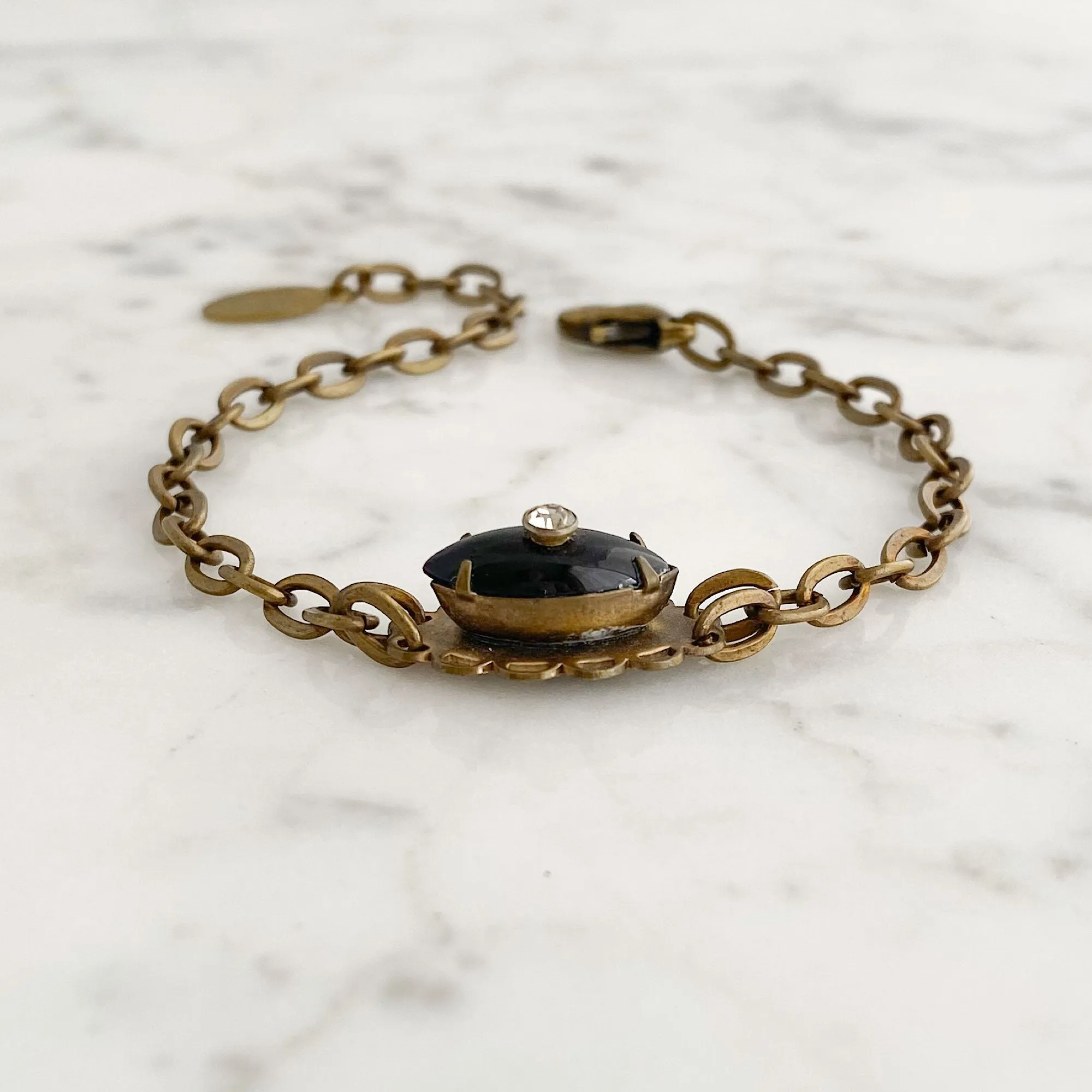 LYRIC onyx and brass bracelet