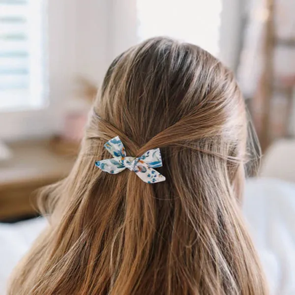 Mae Petite Bow Clip