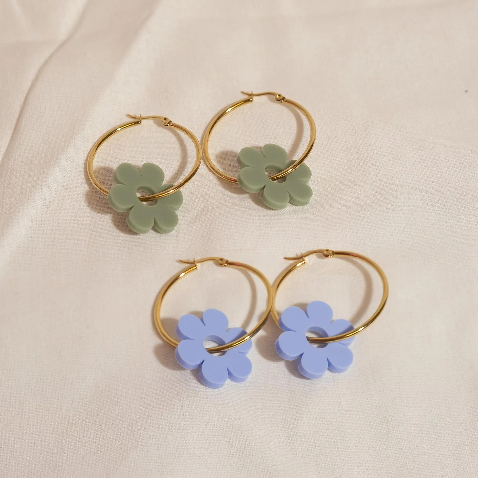 Periwinkle Daisy Hoop Earrings