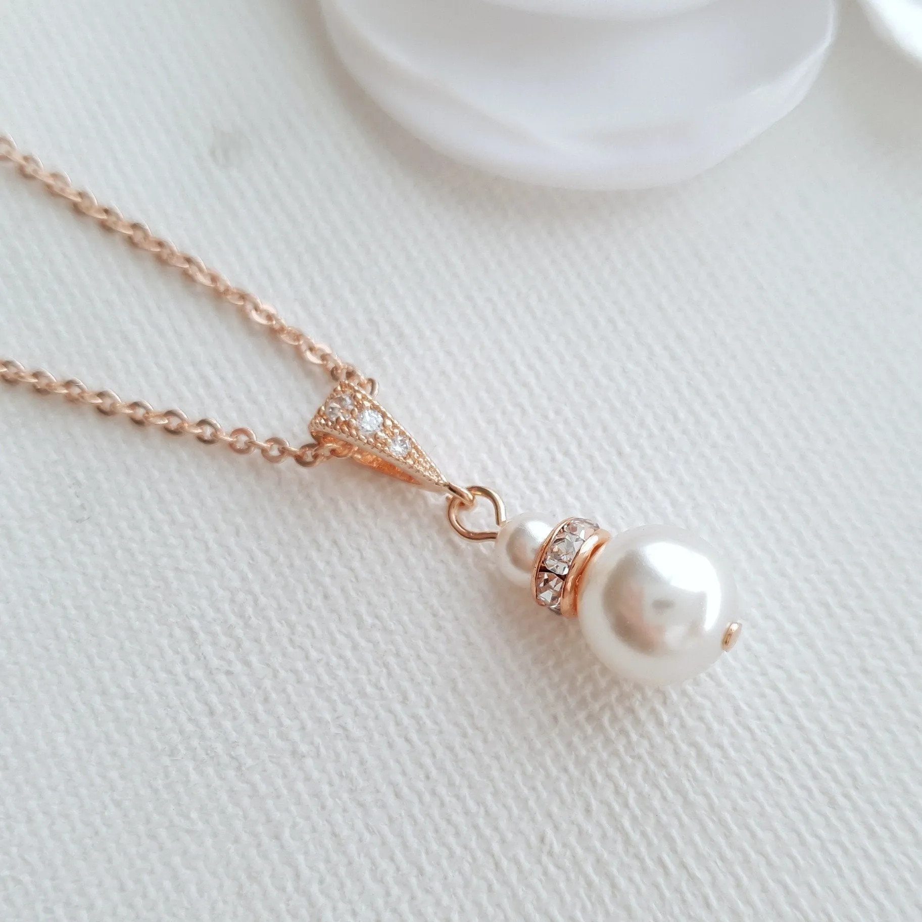 Single Pearl Necklace- Ava