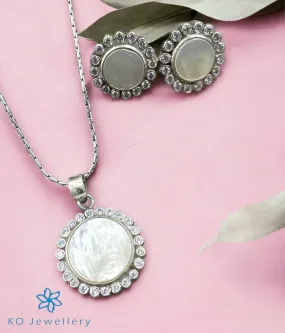 The Mansi Silver gemstone pendant Set