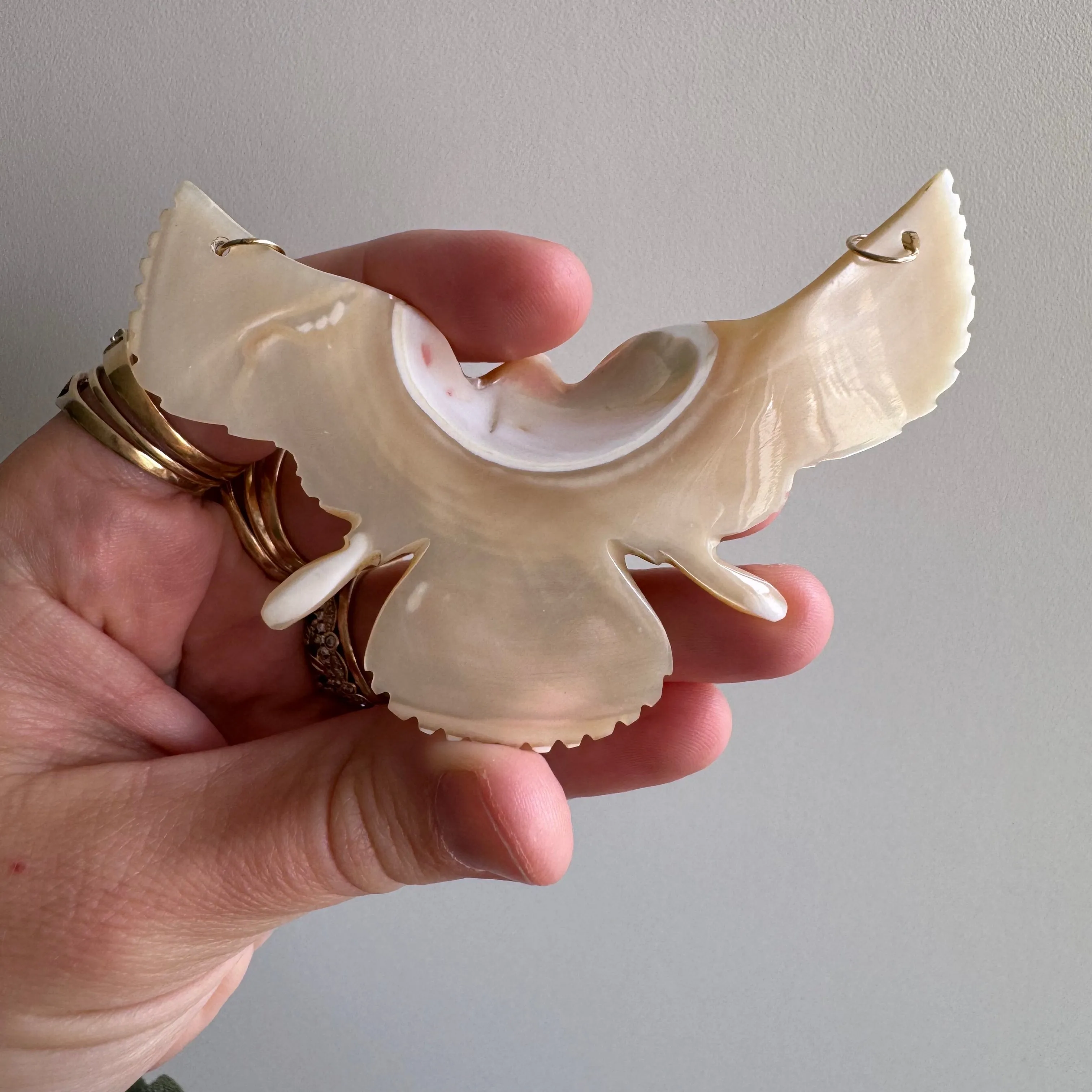 V I N T A G E // spectacular flight / 14k yellow gold and carved shell bird in flight / a huge pendant