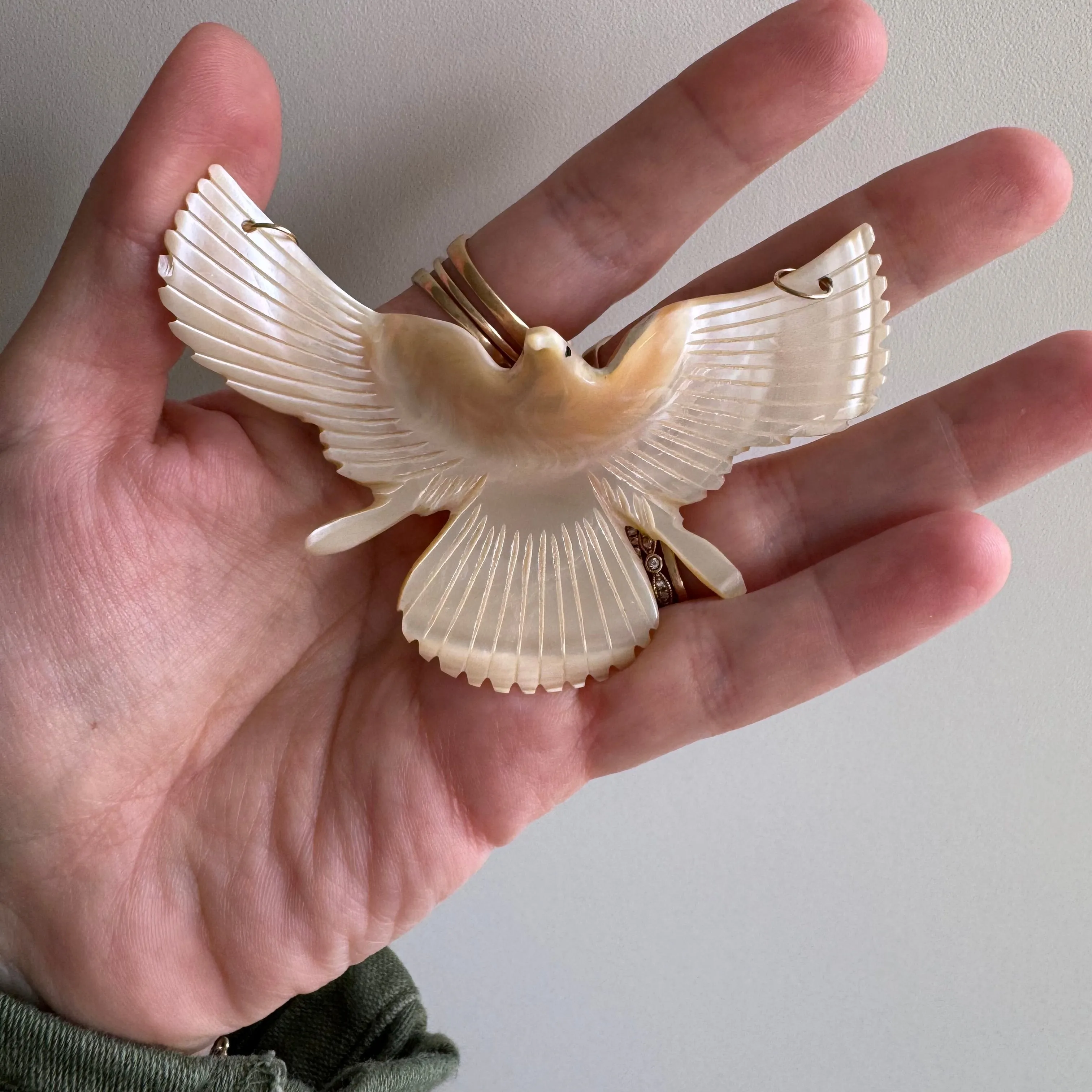 V I N T A G E // spectacular flight / 14k yellow gold and carved shell bird in flight / a huge pendant